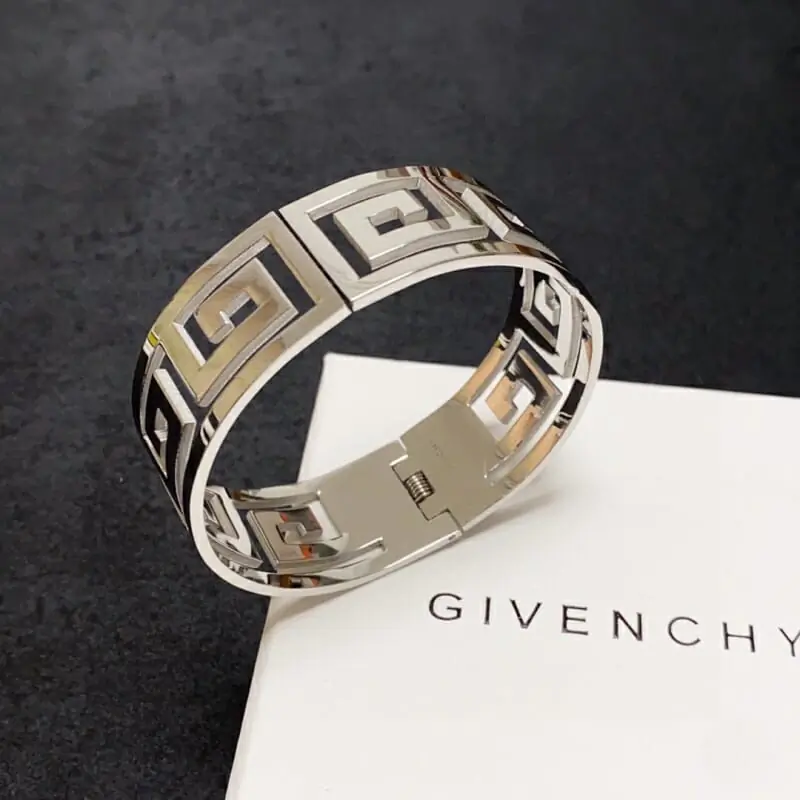 givenchy bracelets s_12142623